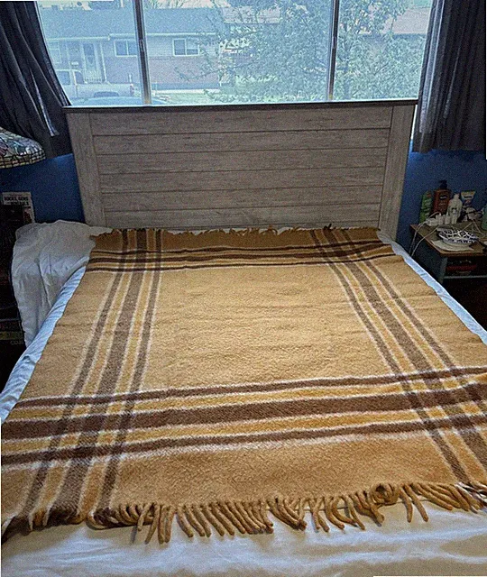 VTG Golden, Brown Plaid Wool Blend Blanket 56"x73" Fringe Stadium Cabin Cozy